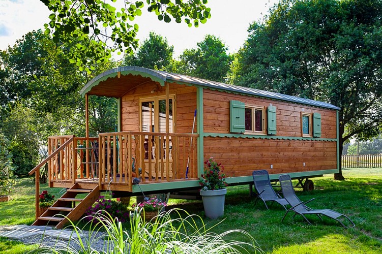 Roulotte-du-gite-du-fournil--site-au-fournil