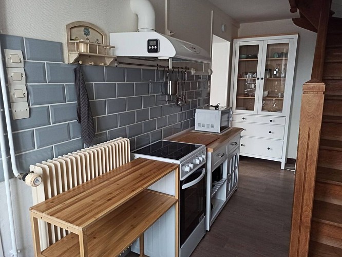 e0126176-016e-45fe-8df6-ba8d9c42dff3