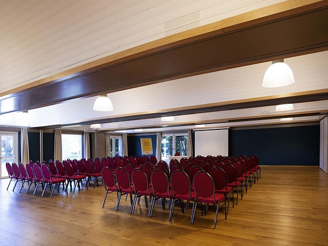 ibis Styles Neuville-en-Ferrain