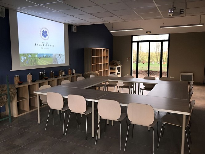 Ferme-Saint-Vaast---Salle-Carre