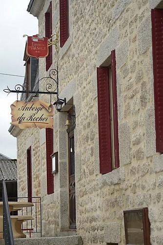 FACADE Auberge du Rocher