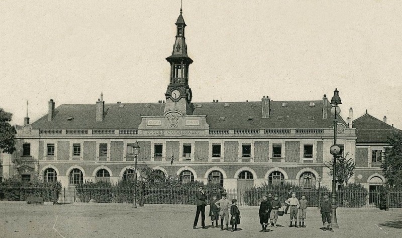 La place des Ecoles