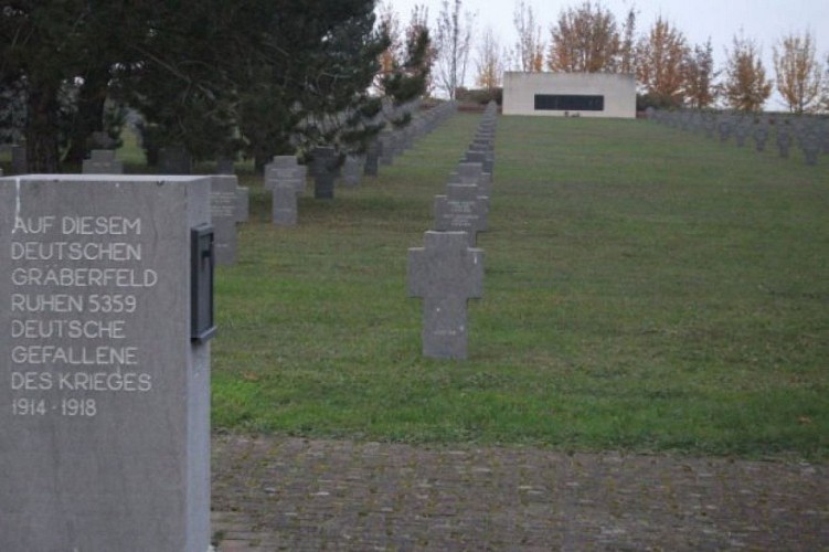 Nécropole nationale du « Bois du Puits » - Cimetière allemand - Cimetière polonais