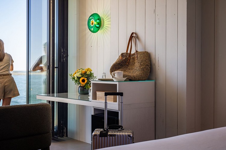 Shoot-01_LesVagues©CamilleGabarra-vraiStudio_HD_16-MD_web