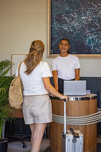 Shoot-01_LesVagues©CamilleGabarra-vraiStudio_HD_39MD_web