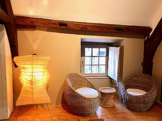 La-Maison-sur-Les-Remparts-Domfront