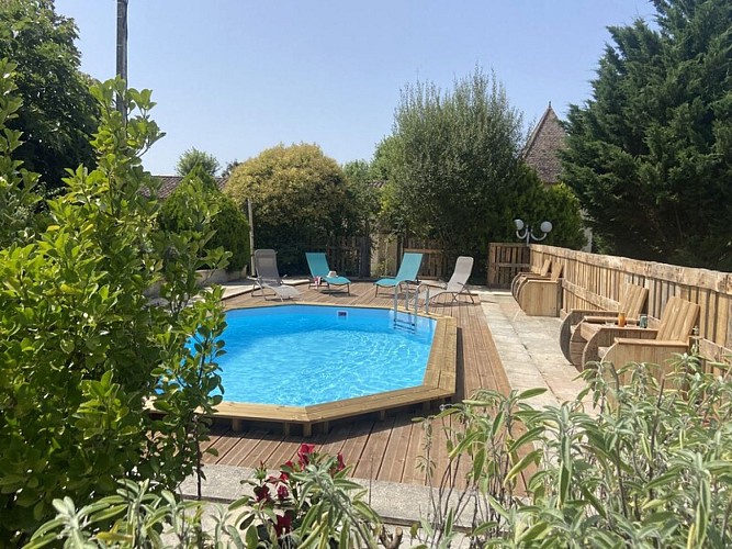 Chambre d'hôtes La Bourneloise -Piscine 1