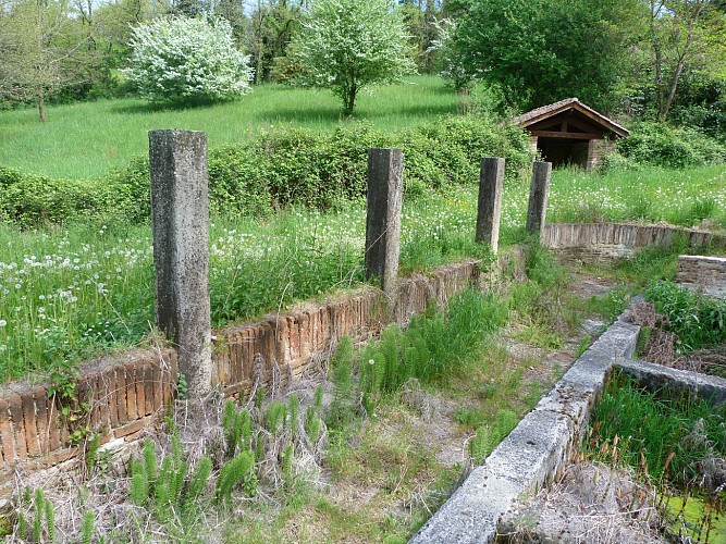 Fontaine Basse et Lavoir