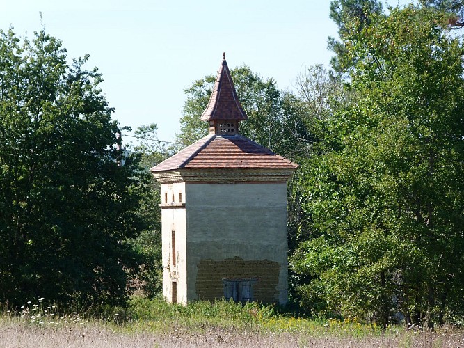 Pigeonnier de Gleyage à Rouzet