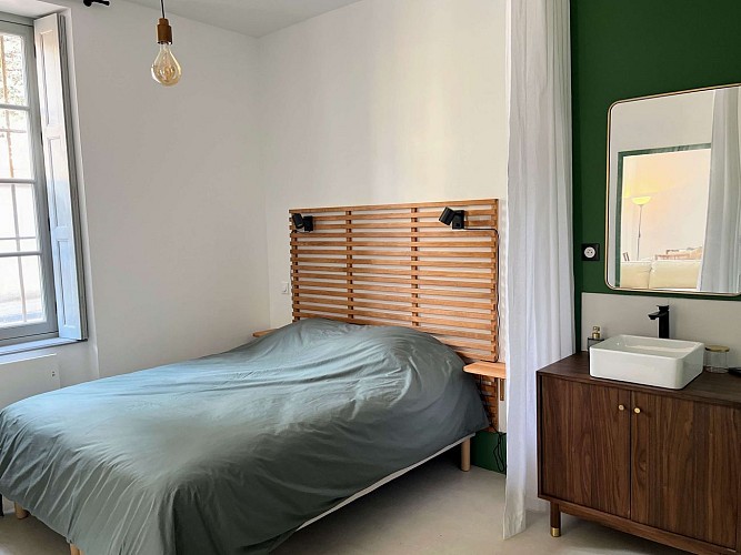 Logement 2 - Sequoia - Chambre ouverte sur Salle de bains