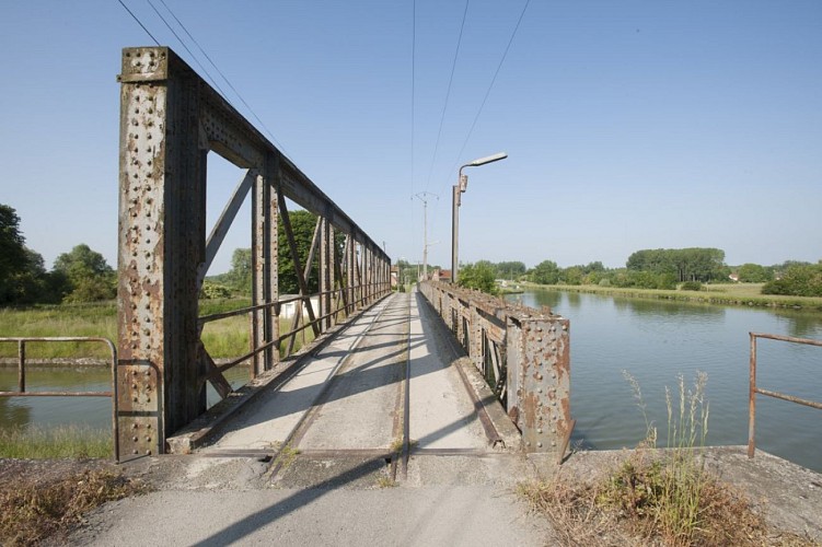 Jonction des deux canaux