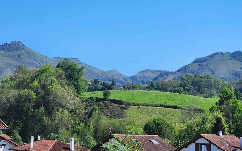 Bi Ametz - Vue montagnes