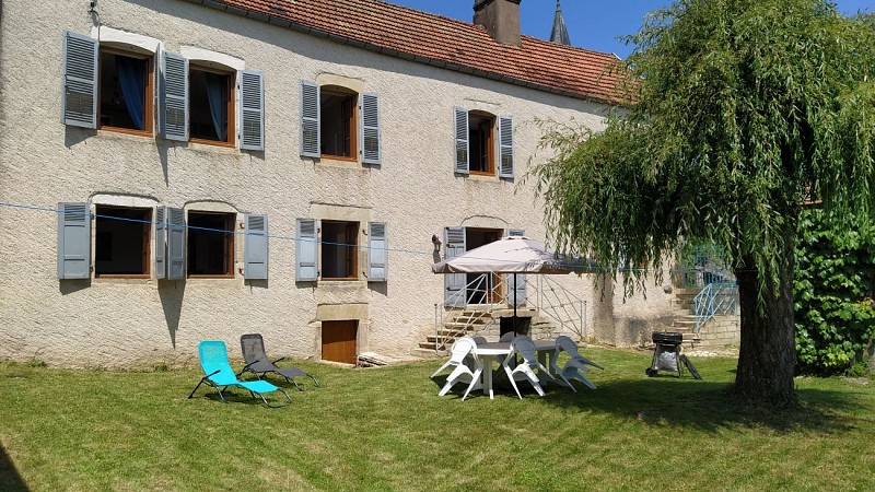 Gîte Renaucourt Cour 