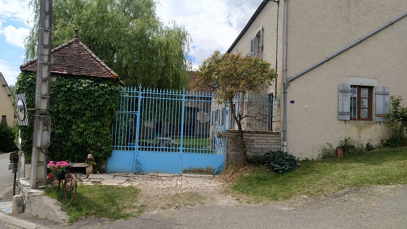 Gîte Renaucourt portail et entrée