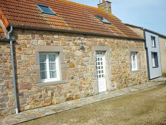 pierreville-meuble-les-grandes-pierres-1