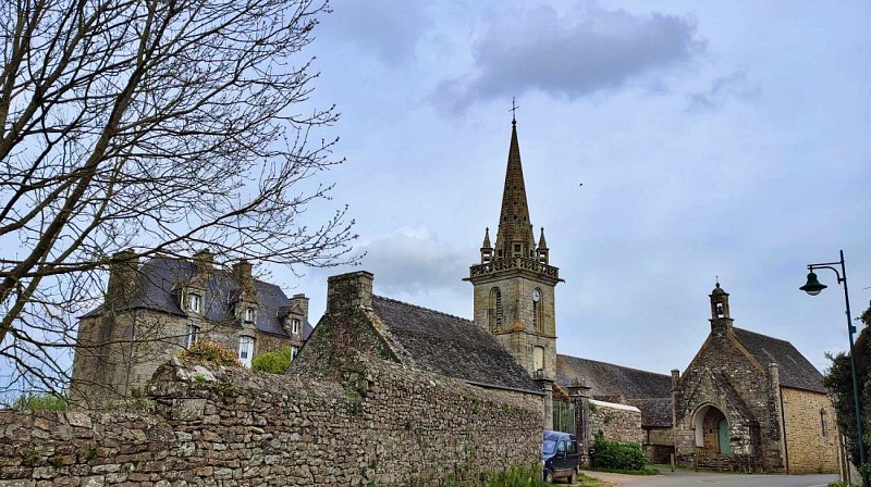 Eglise Saint Florent - chapelle Saint Yves - Presbytère