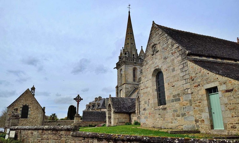 Plufur, chapelle, église, ex-cimetiere