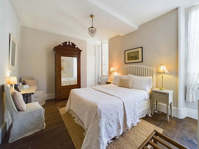 PÉRIGORD INATTENDU - Chambre d'Hôte Repos - Ribérac (RIJGERSBERG)