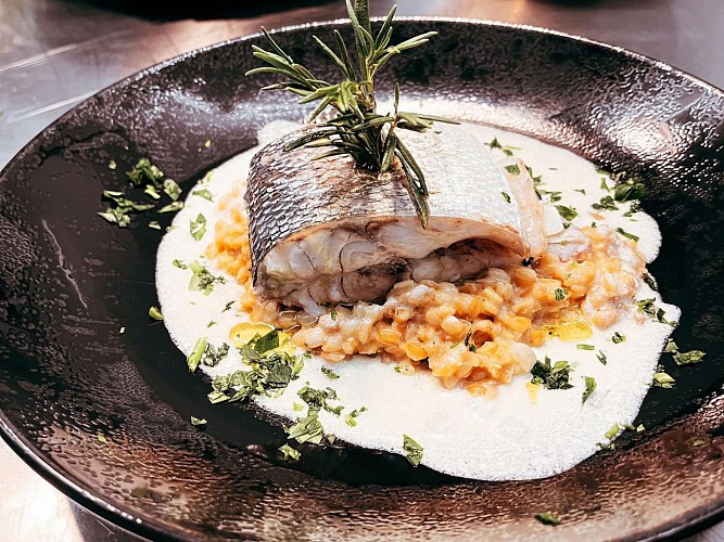 Nousty le 16 crédit le seize 2