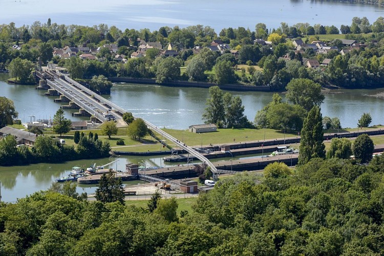 Les écluses de Poses
