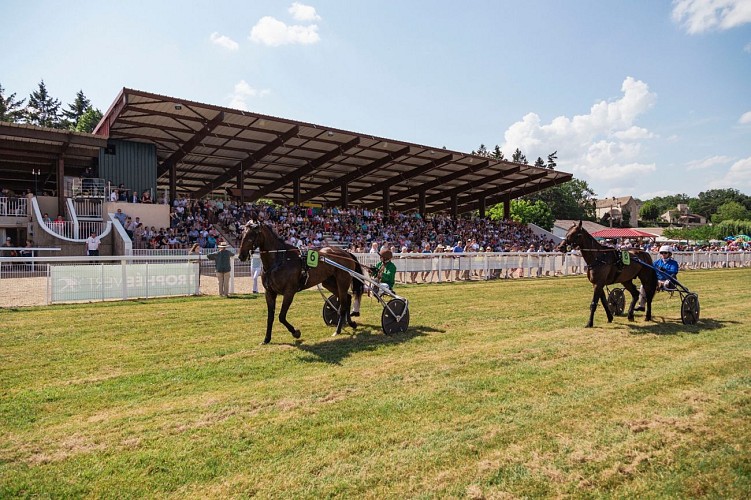 Hippodrome La Roche Posay 3