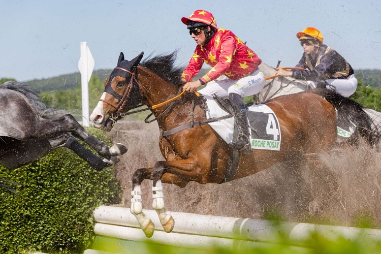 Hippodrome_La_Roche_Posay_2025_05_18-75