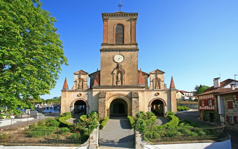 Eglise-de-La-Bastide-Clairence-2