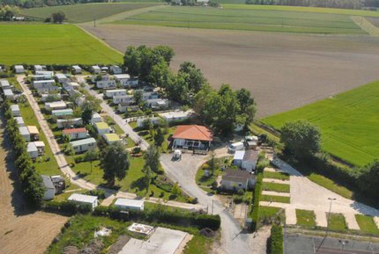 Aire Camping-Car du Pontis