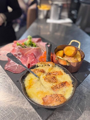 594298782_1461968019263822_3338993813583737354_n