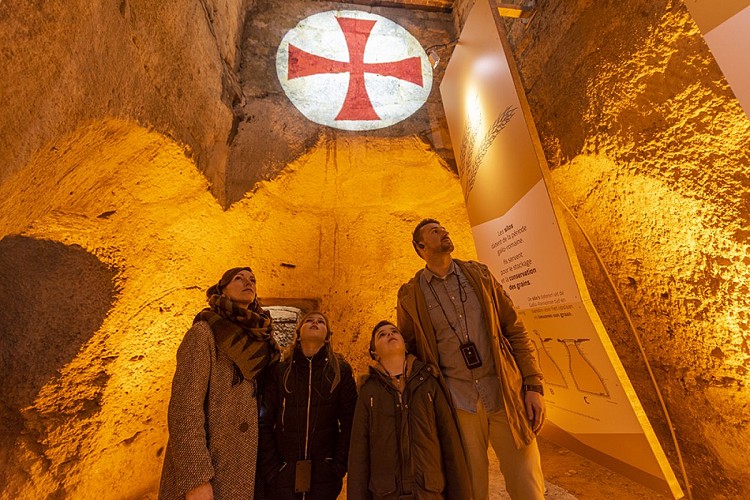 Visite Secrets sous la ville 2019 XII < Laon < Aisne < Picardie