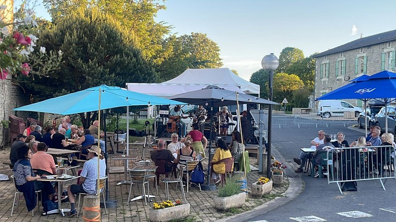 B3E130BE-30AD-40DB-BFF3-7FF1B15C8629