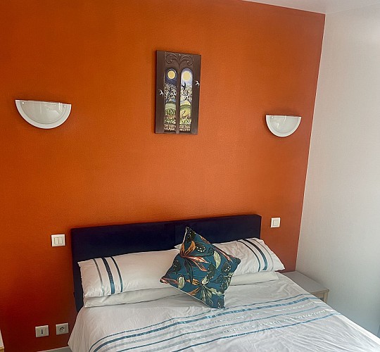 Chambre double avec salle de douche privée