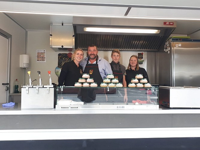 263941176_2714302692198932_340294711338427282_n