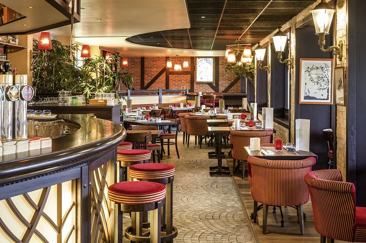 HÔTEL IBIS CHATELLERAULT - 0610