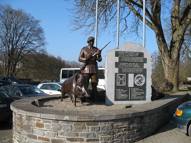 Das Denkmal des 3. Regiments der Ardenner Jäger