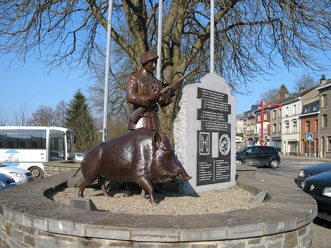 Das Denkmal des 3. Regiments der Ardenner Jäger