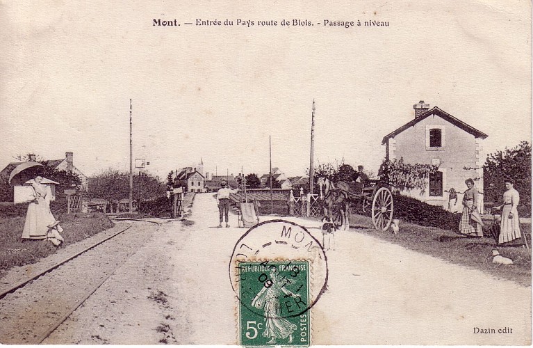 Entrée du bourg venant de Blois