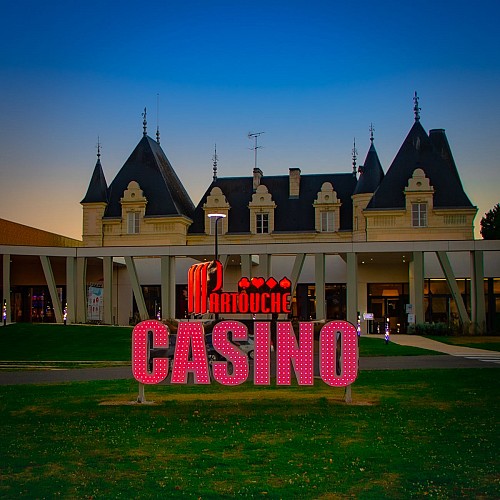 Casino_La_Roche_Posay_entree_exterieure©Marcel_Partouche