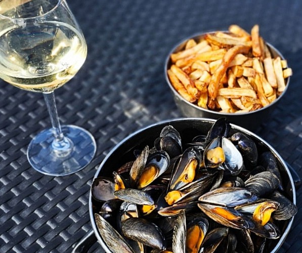 o-la-la-bar-restaurant-saint-germain-sur-ay