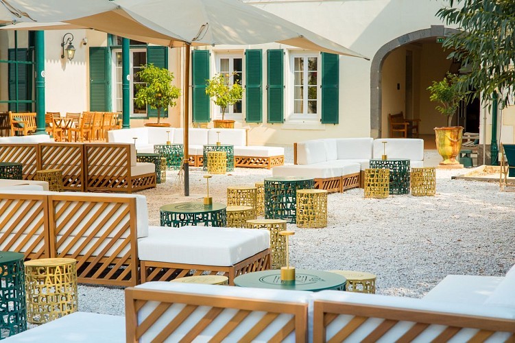 LA MAISON NOILLY PRAT