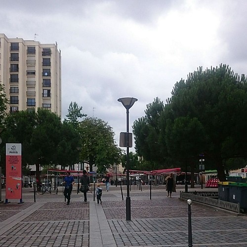 75020 Place de la Réunion