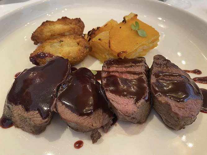 393769387_3168826780090214_837779662330400561_n