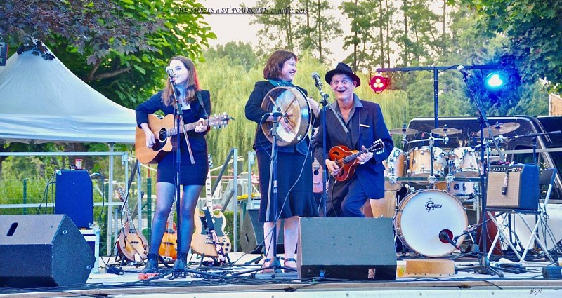 Café-concert "The Shiels"