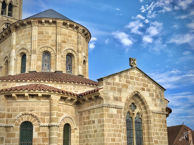 Les Pierres parlent - Eglise de Saint-Menoux