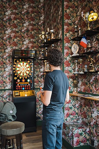 La Grande Ecole - Pub Janine 03