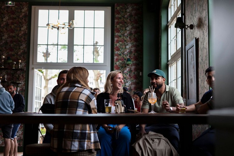 La Grande Ecole - Pub Janine 05