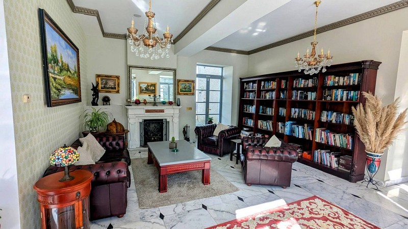 Chateau Roquehort salon lecture1