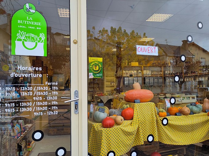 Vitrine automne - Epicerie La Butinerie, Saint-Junien