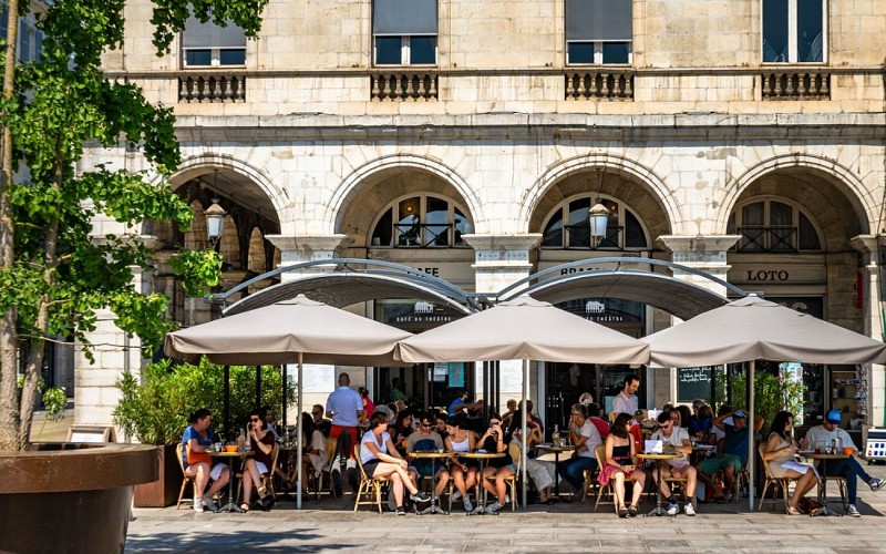 Café du théâtre terrasse