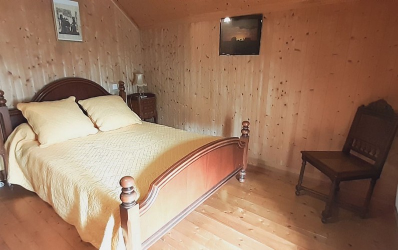 Gite des fleurs chambre